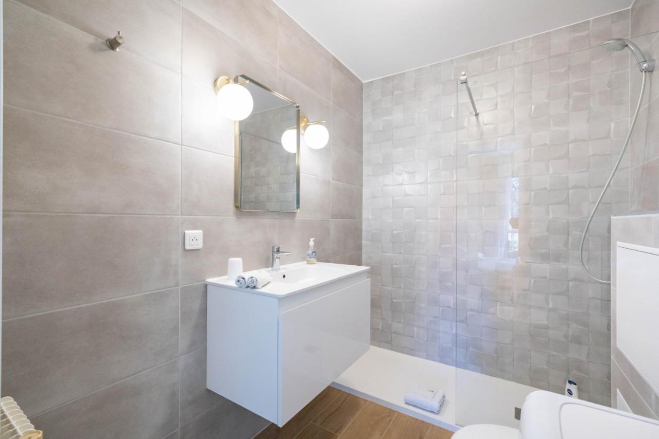 Spacious At A 5 Min Walk From The * Antibes