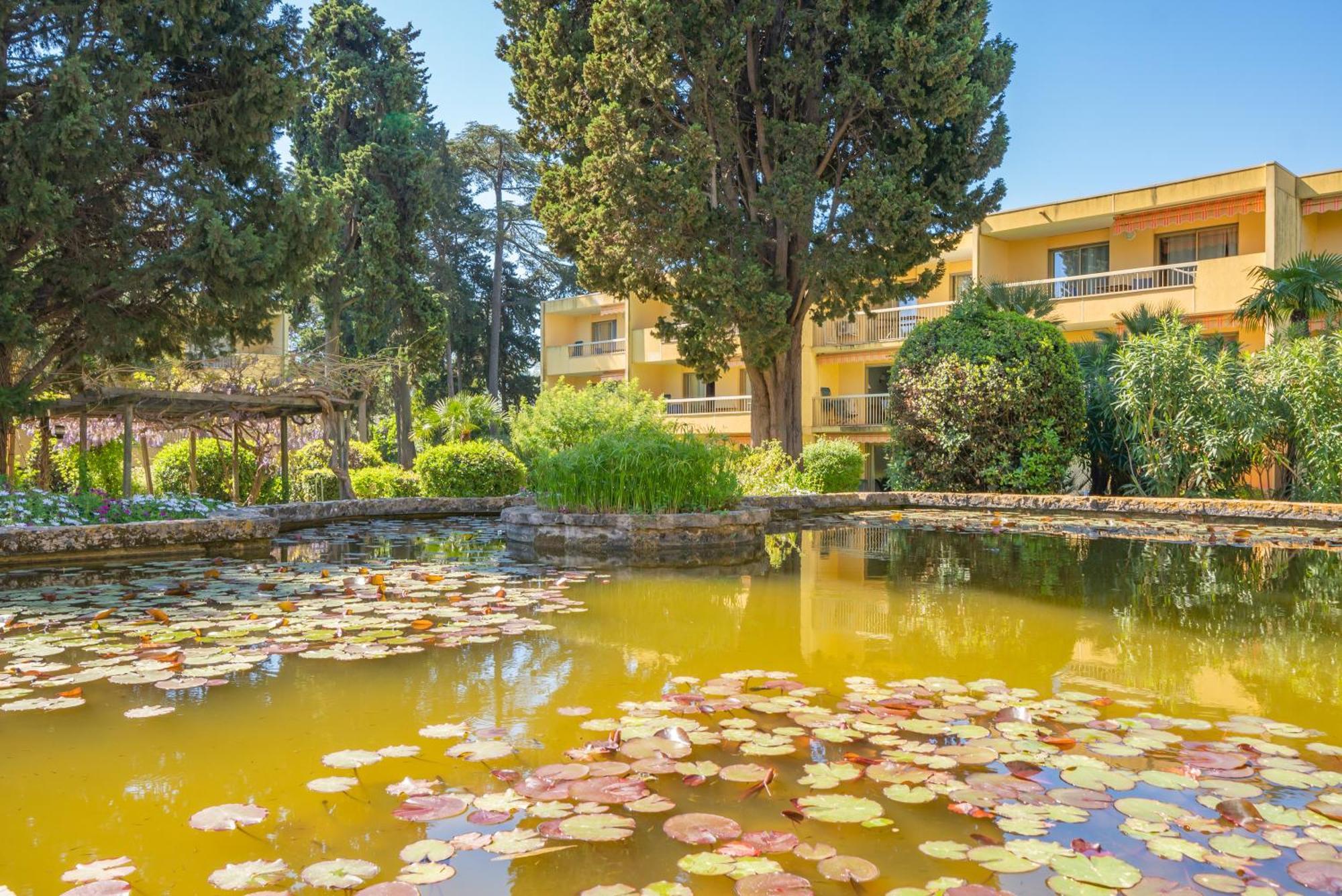 Apartment Spacious At A 5 Min Walk From The Antibes